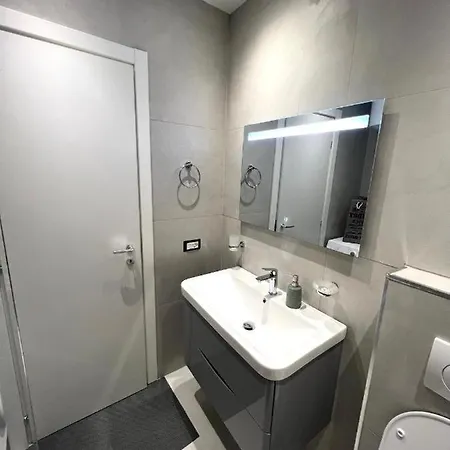 Cozy Heaven Luxury Golem Golem (Tirana)