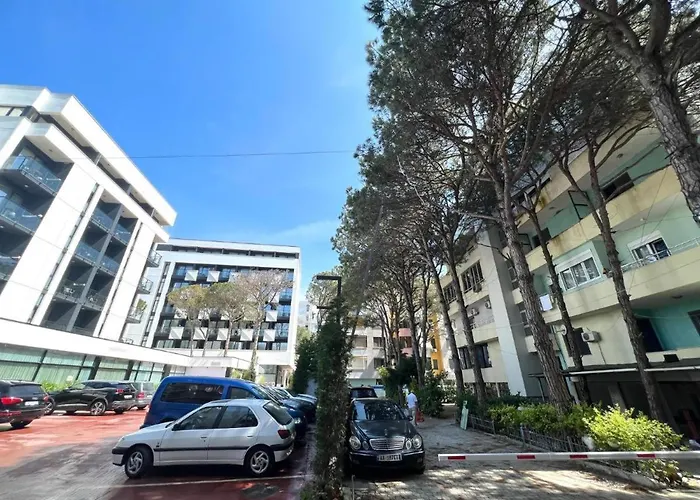 Cozy Heaven Golem (Tirana)